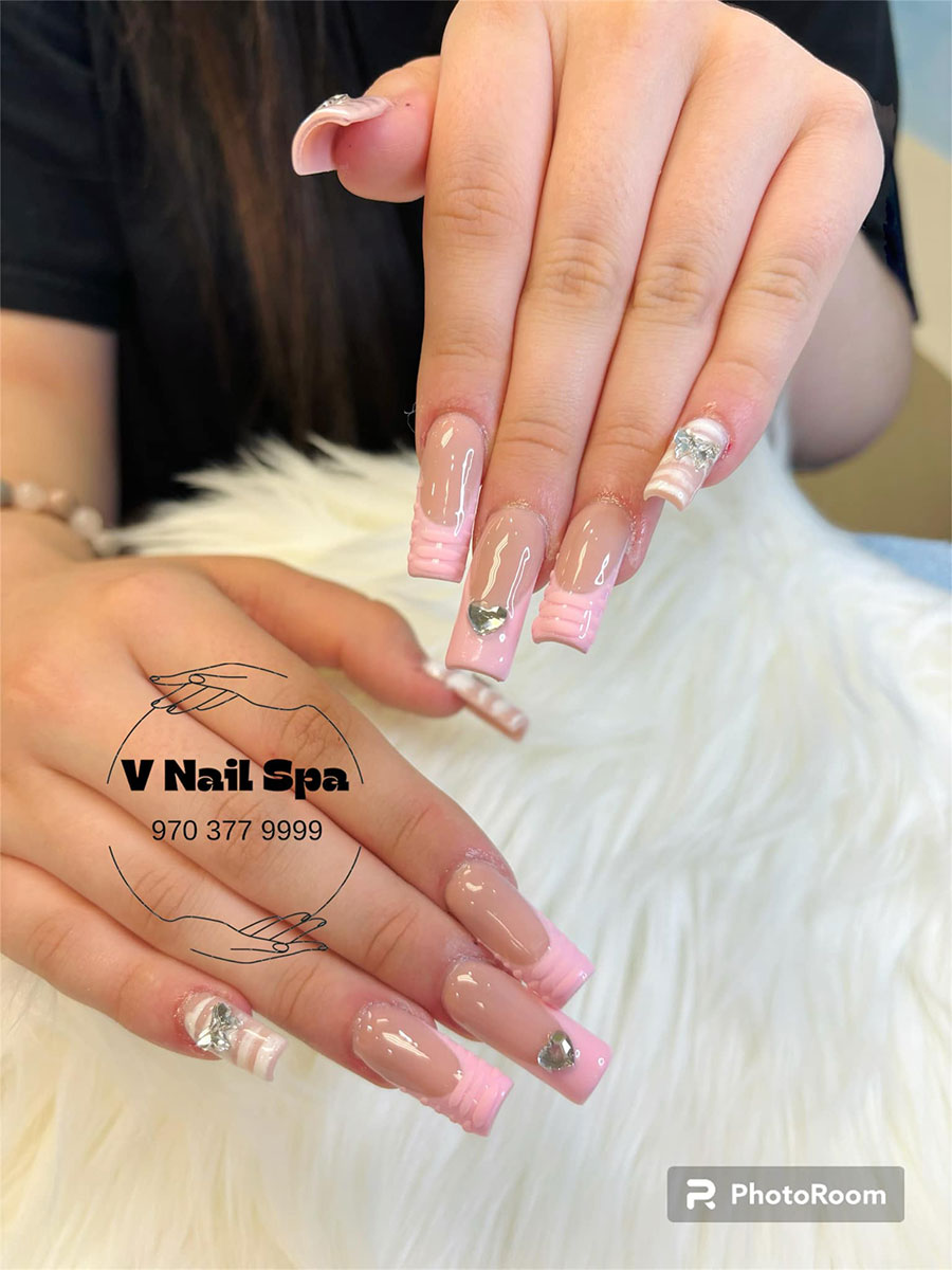 V Nail Spa