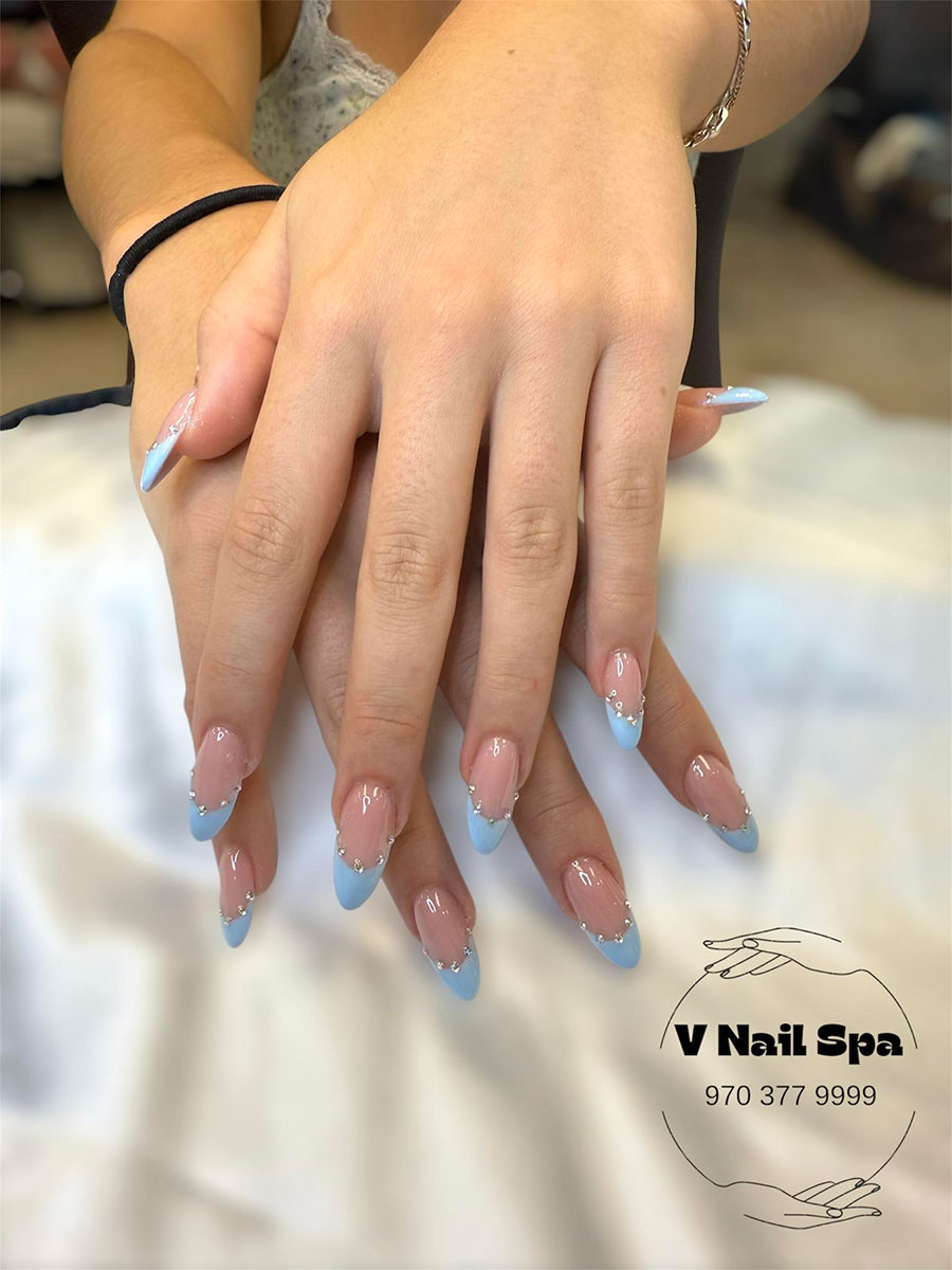 V Nail Spa